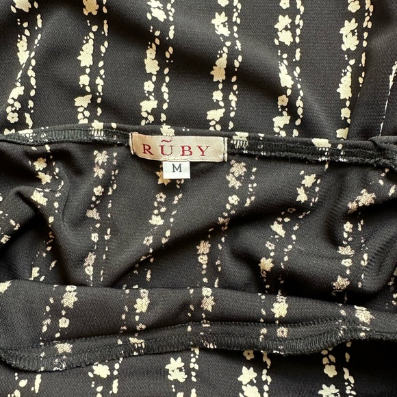 Black & Cream Halter Dress - Size M - Picture 2 of 6